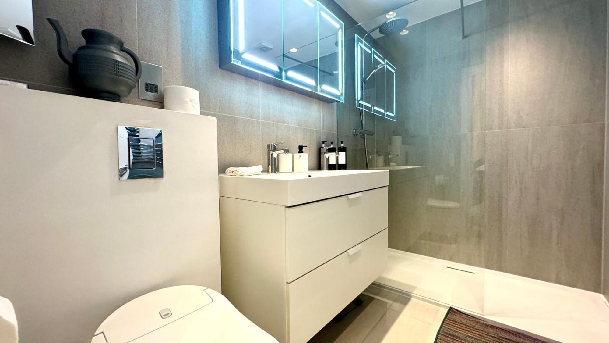 2 Bedroom Apartment In Central London South Kensington By Wild Londra Dış mekan fotoğraf