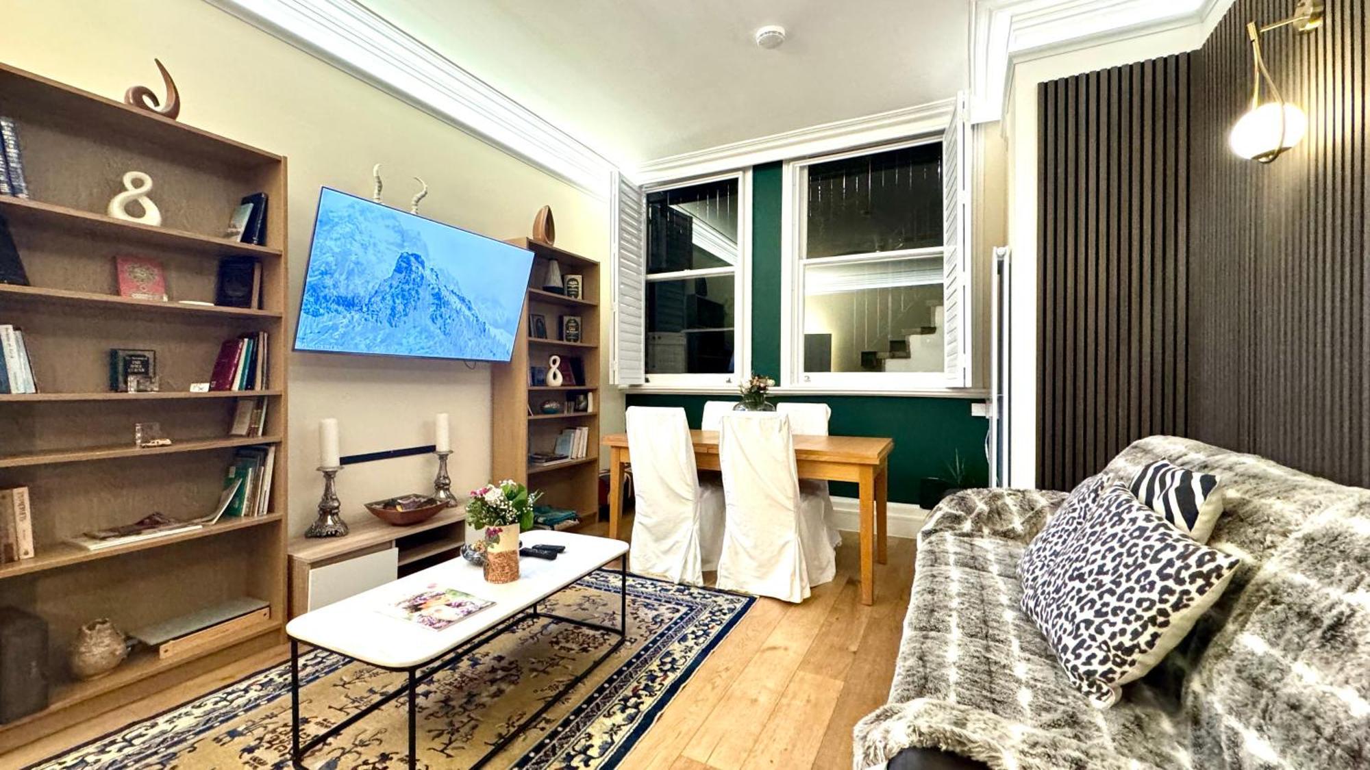 2 Bedroom Apartment In Central London South Kensington By Wild Londra Dış mekan fotoğraf